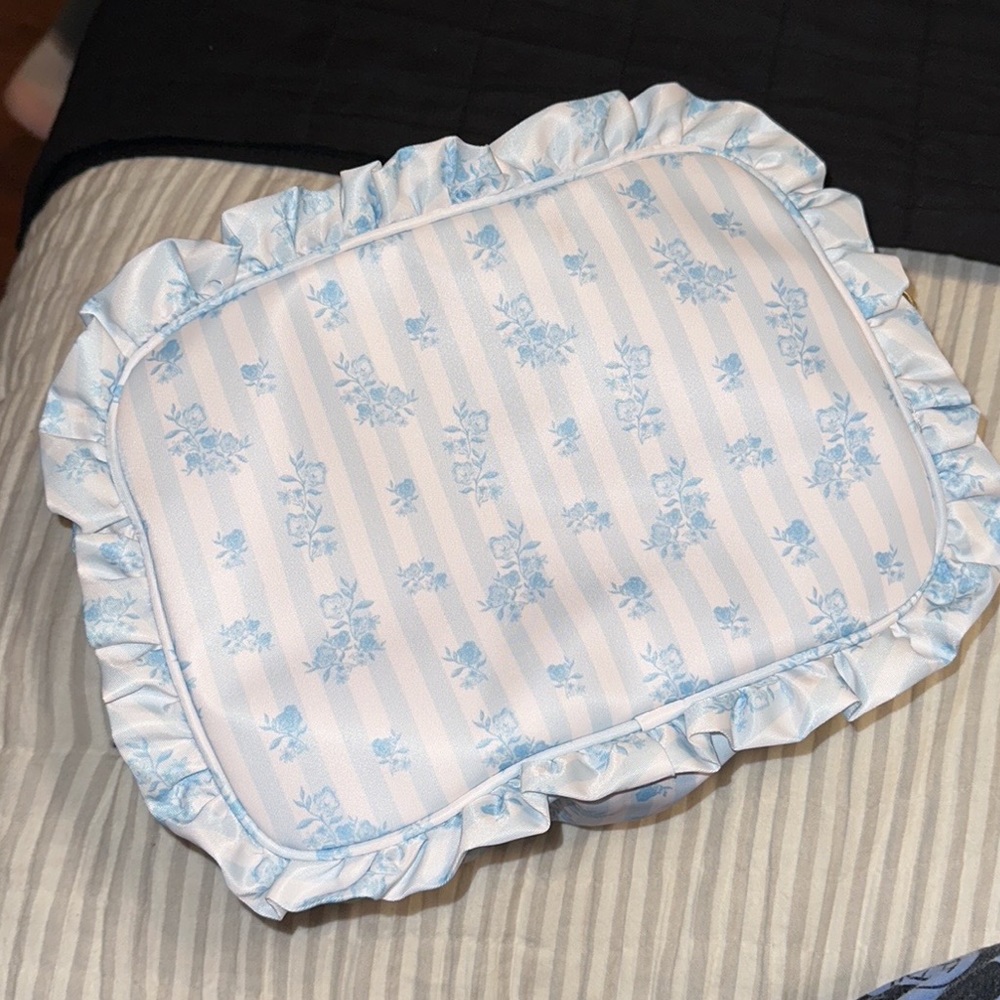 Stoney Clover Lane High Tea Fine China Large Pouch